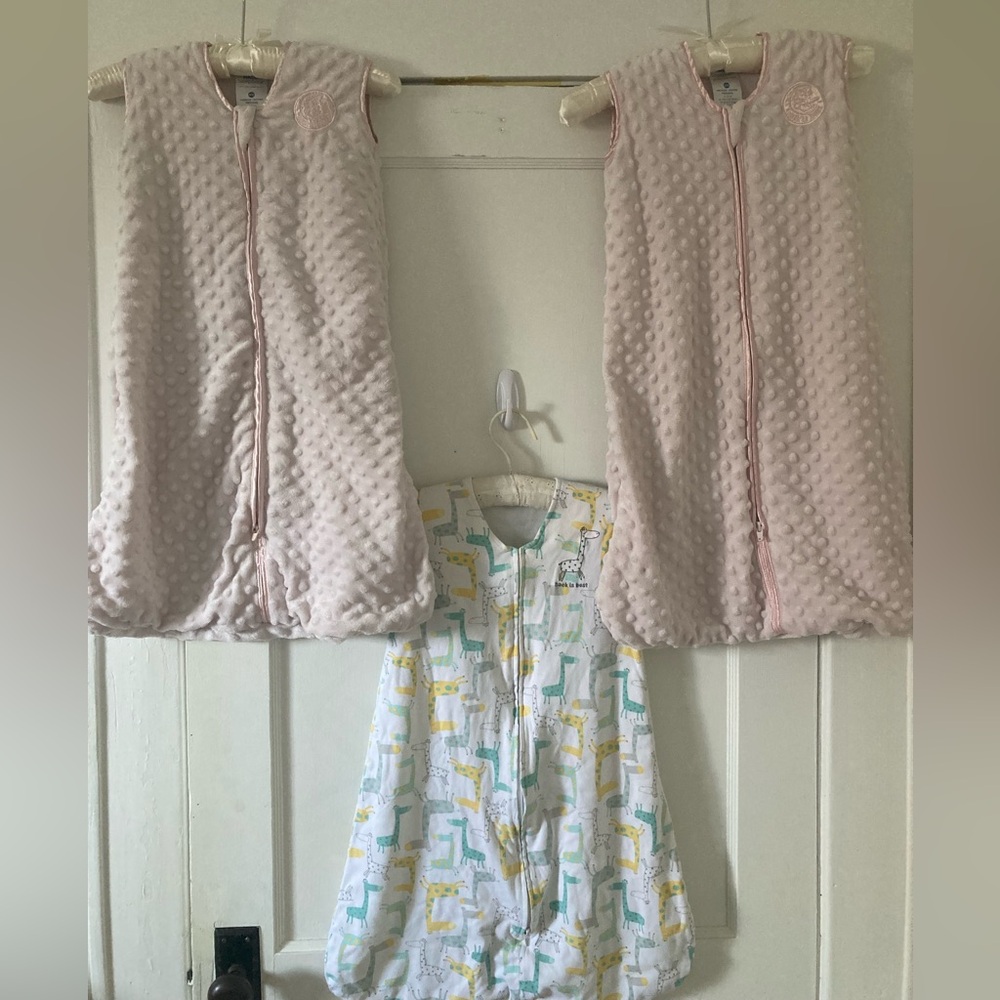 3 Baby Halo Sleep Wearable Blankets. Size Medium(6-12 months). Pink and Giraffe